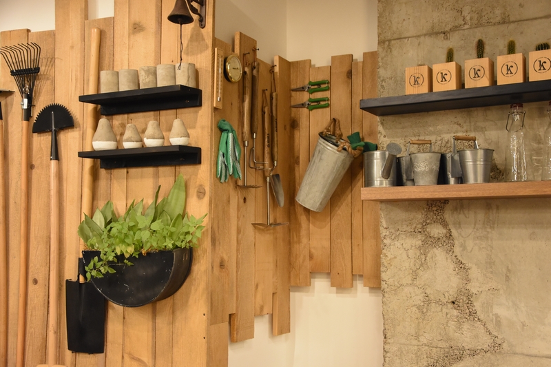 Kitchen Yard on Saturday Night
